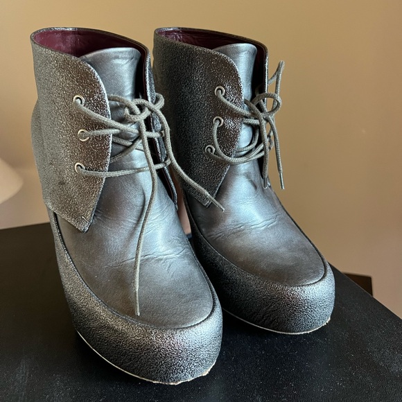 CHANEL lace up khaki booties heels - Picture 4 of 8